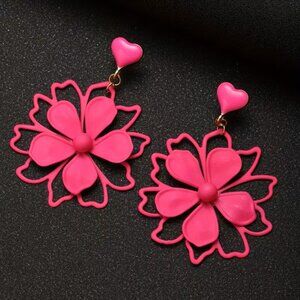 Elegant Large Floral Heart Shaped Earrings with Drip Enamel Z288